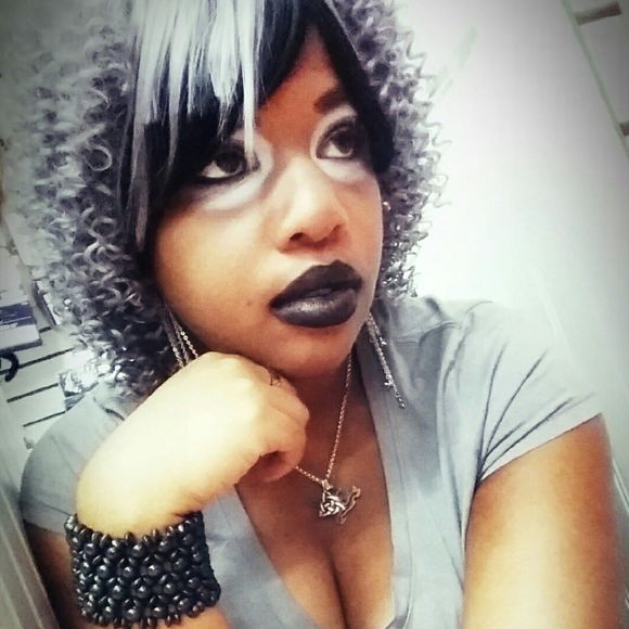 Meet your Posher, Devona - Picture 1 of 1